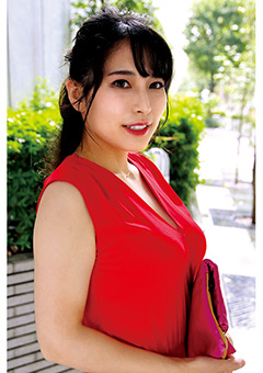 清楚な顔してドエロい下着を身に付けてる奥さま。