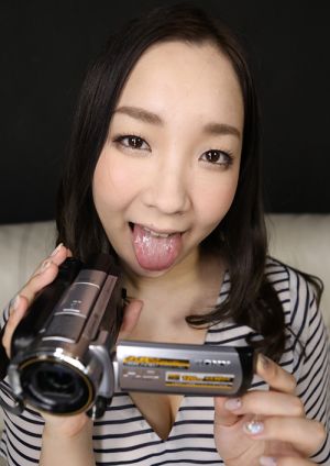 藤にいなちゃんの舌・口内自撮り