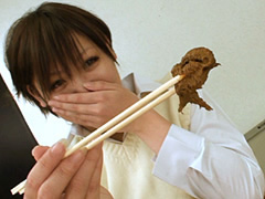 短髪女子○生の排便