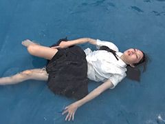 誰にも話せない事