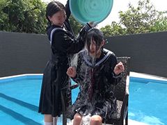 パチンコ＆紐くじ 2人の水掛祭り